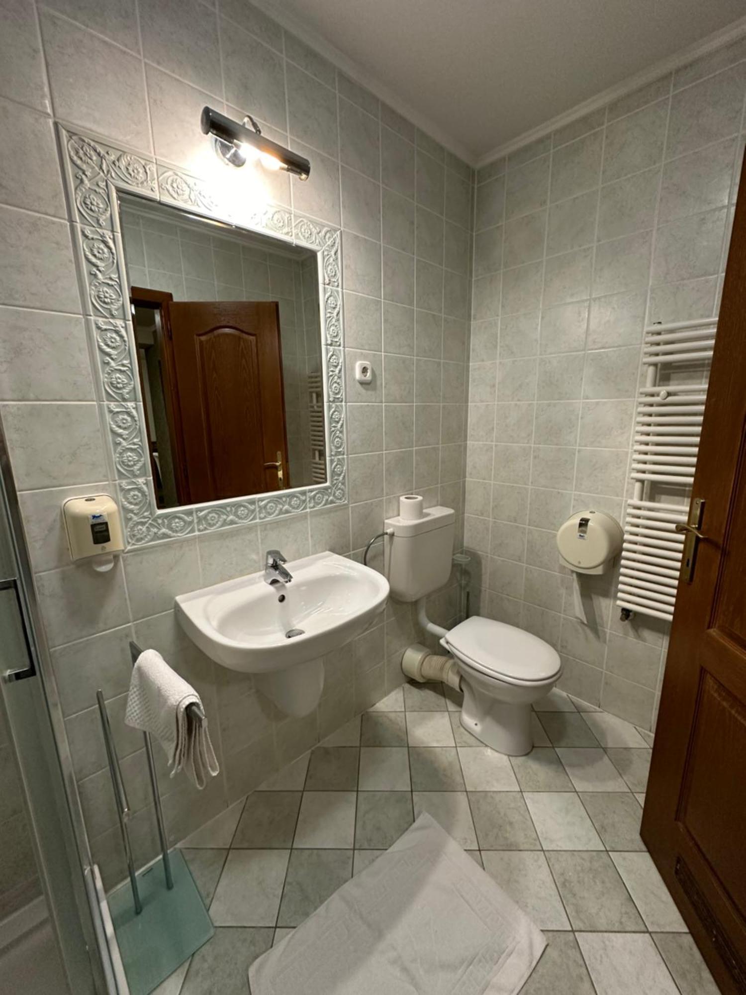 Bed and Breakfast Kigyosi Csarda & Panzio Fulopszallas Exterior foto