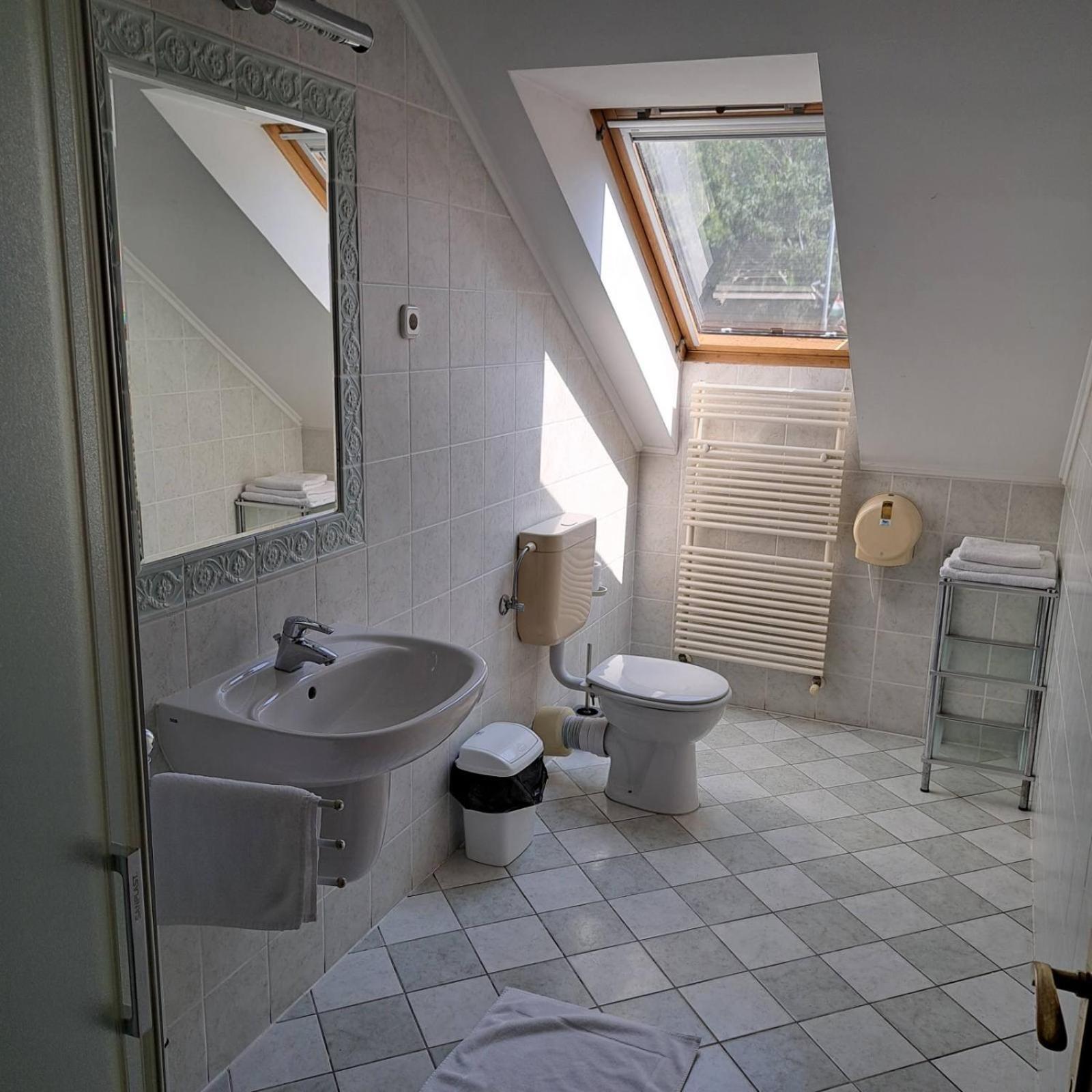 Bed and Breakfast Kigyosi Csarda & Panzio Fulopszallas Exterior foto